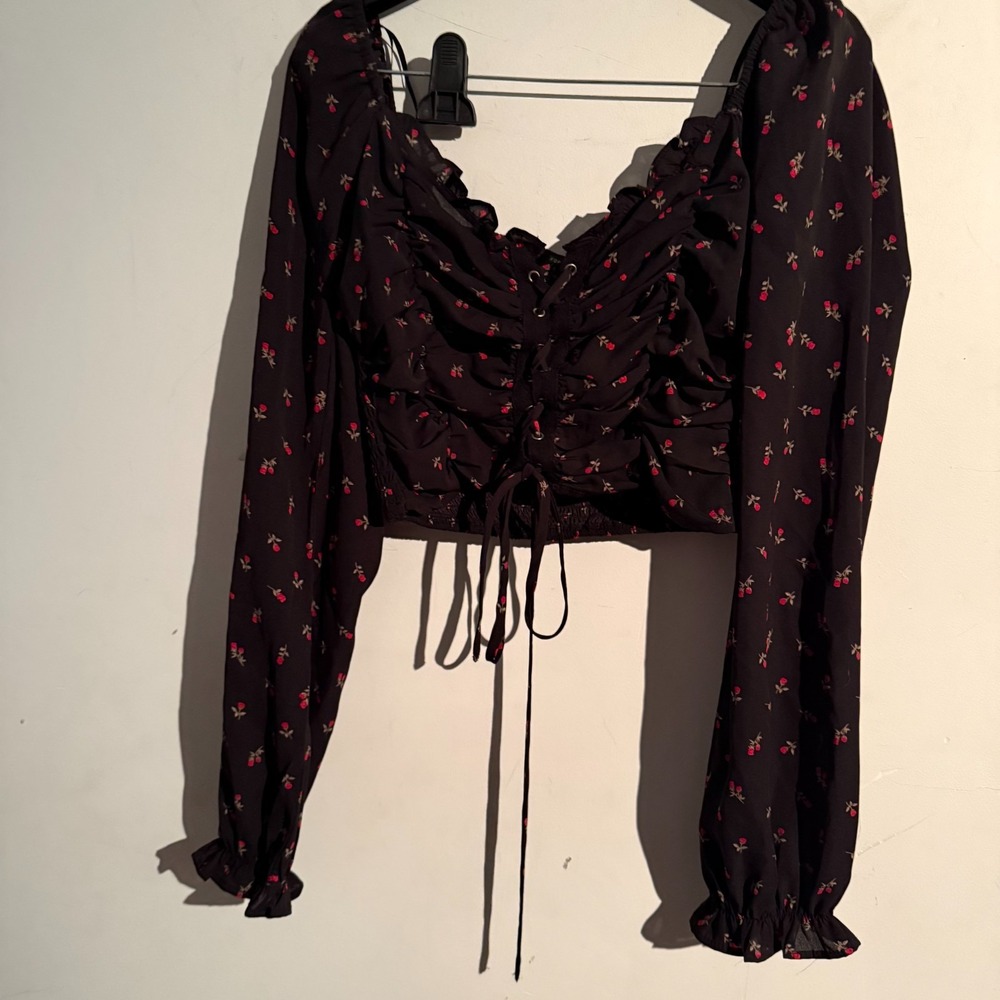 Y2K Forever 21 Small Black Floral Lace Up Crop Top Smocked Bodice Cottagecore